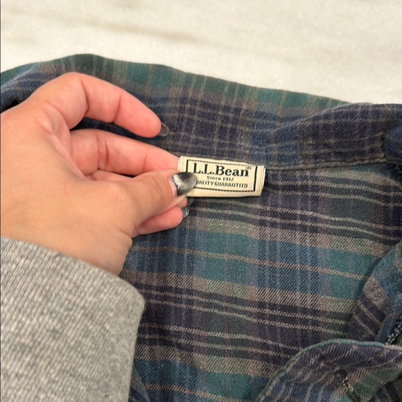 L.L. Bean Green and Blue Plaid Casual Button Down Shirt - Picture 2 of 10